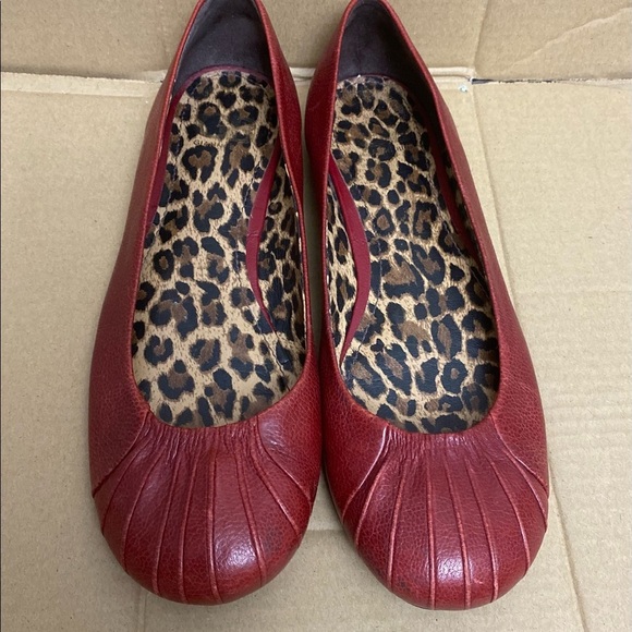 GIANNI BINI WOMENS FLATS LOAFERS SLIP ON LEATHER SHOES Sz 8.5 - Picture 1 of 7